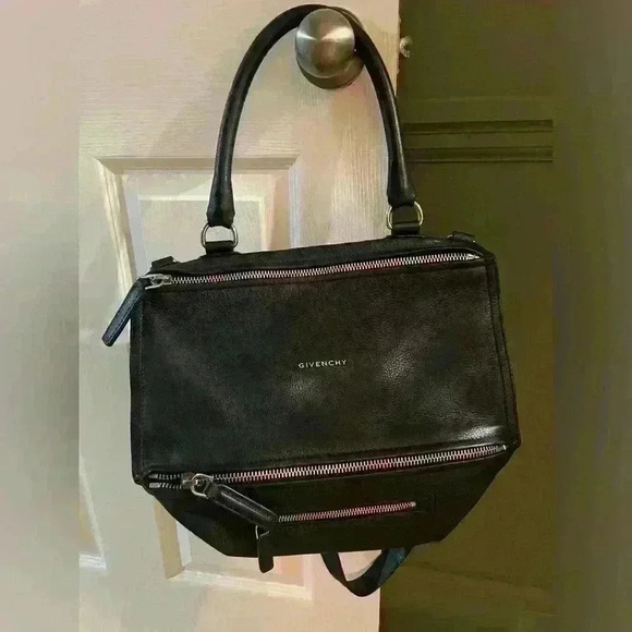 Authentic Givenchy Pandora Shoulder Bag - Picture 8 of 14